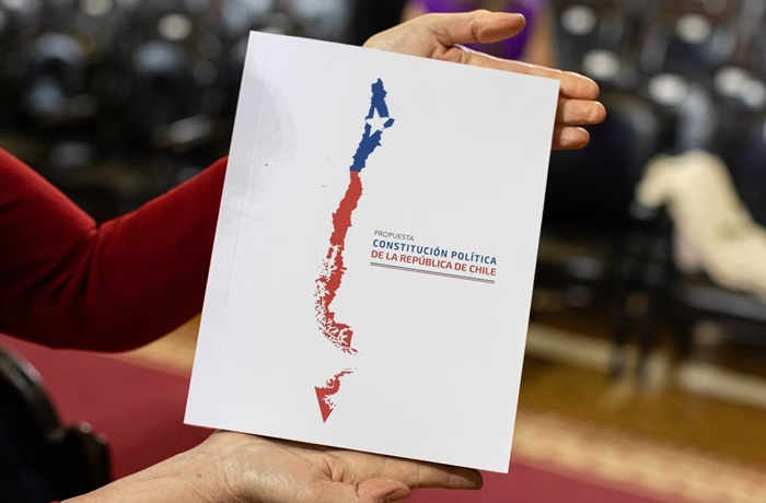 Propuesta constitucional extrema derecha