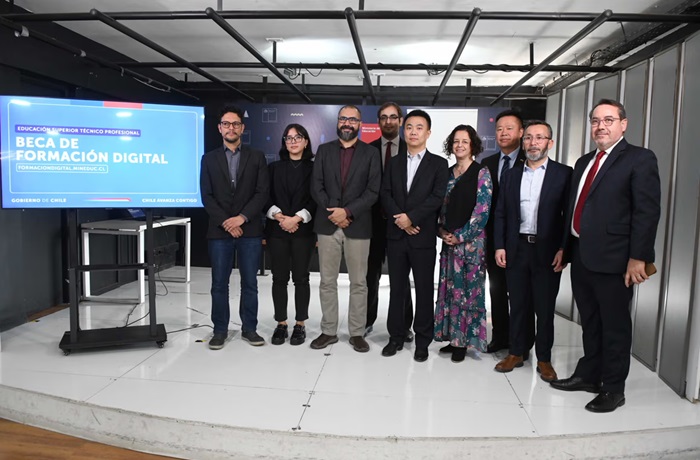 Becas Mineduc Huawei