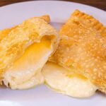 Deliciosa receta de empanadas de queso fritas o al horno ¡Tú decides!