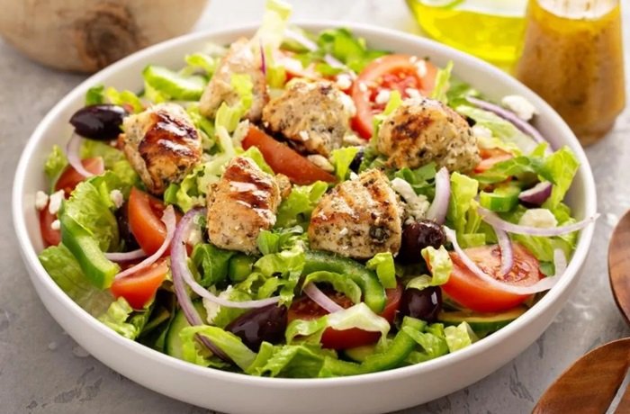 Receta de ensalada bariátrica de pollo a la parrilla: Saludable y deliciosa