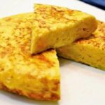 Receta de tortilla de papas española casera tradicional
