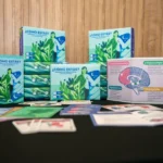Kit del juego de mesa ¿Cómo estás? de la Universidad Autónoma para hablar de salud mental y neurociencias con adolescentes