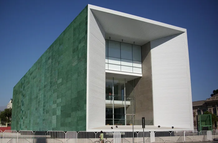 Edificio del Museo de la Memoria y los Derechos Humanos en Santiago de Chile